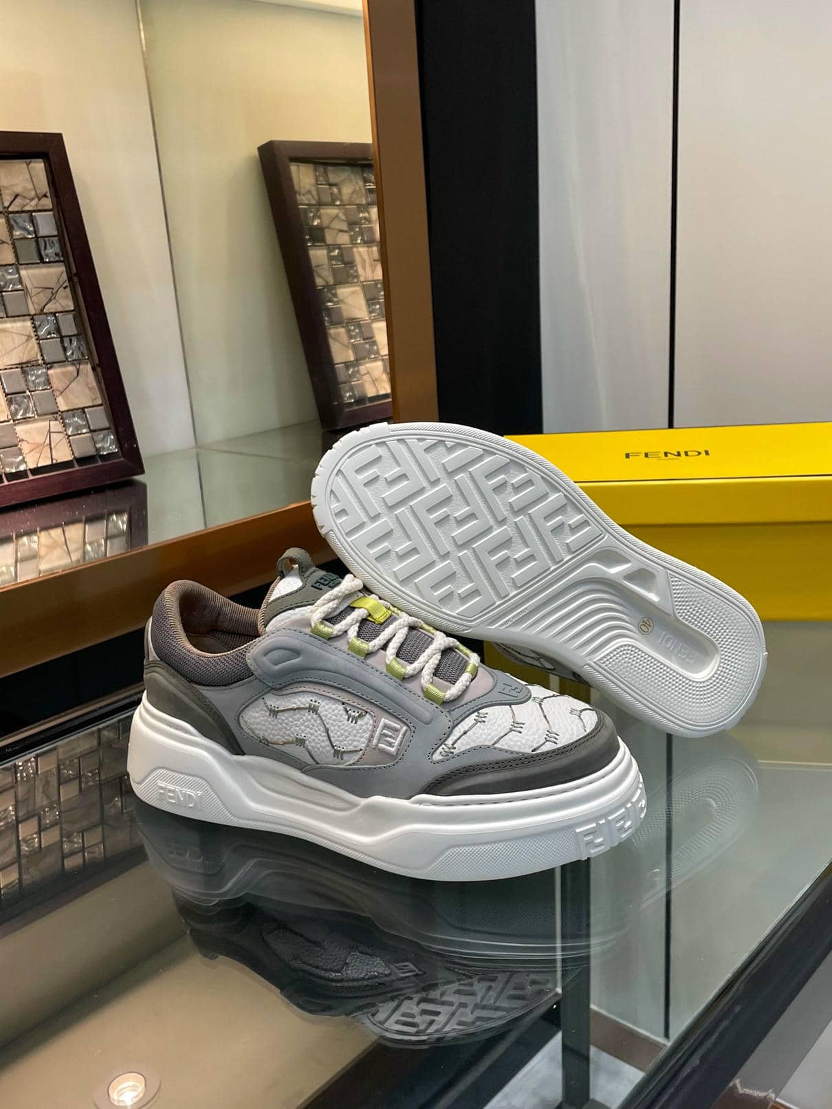 Fendi Sneaker Man-11